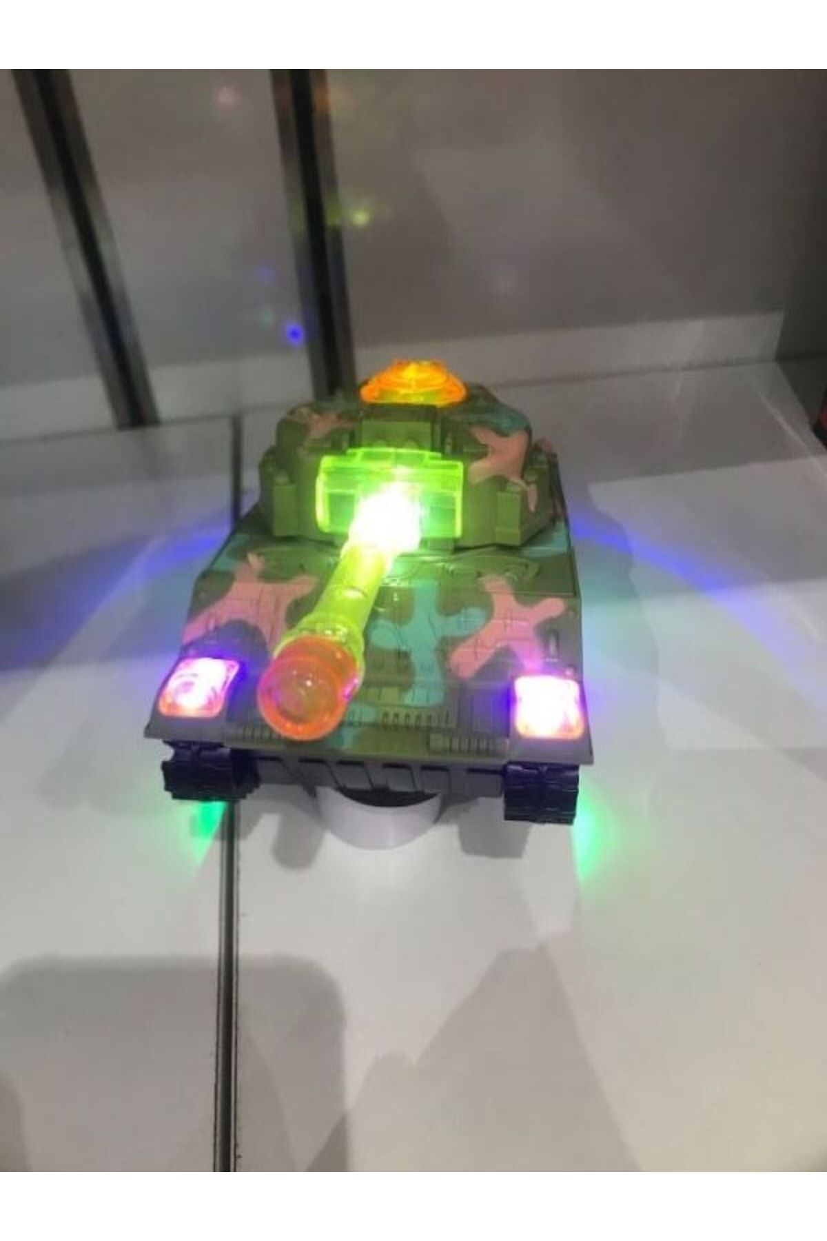 Sesli Işıklı Pilli Çard Dön Özel Model Tank