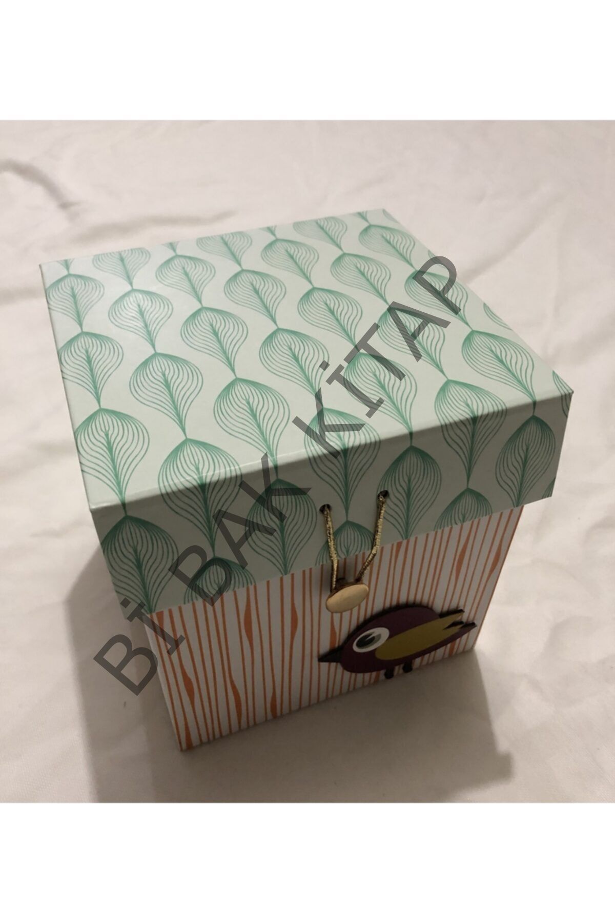 Kuş Desen 15,5*14,5*16 Cm Küçük Boy Hediyelik Kutu